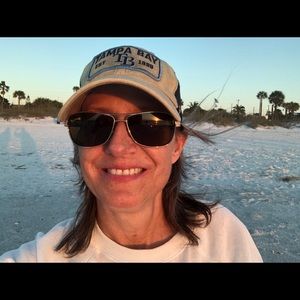 Meet your Posher, Lisa